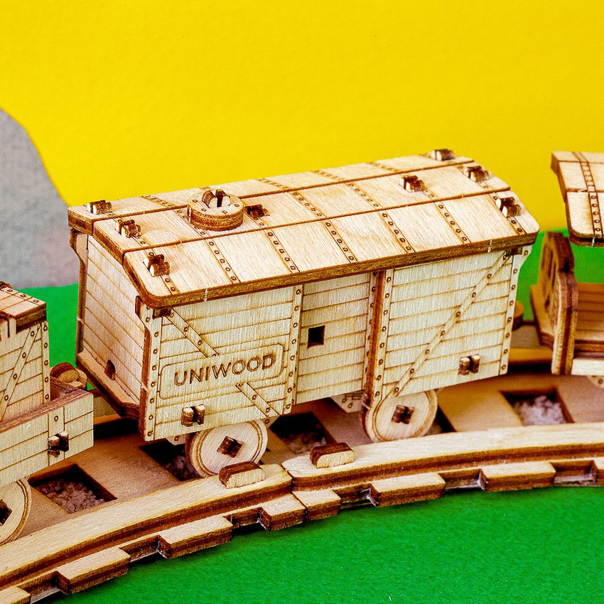 Набор деревянных конструкторов (сборка без клея) UNIT Поезд 6 в 1 UNIWOOD - фото 9 - id-p192620776