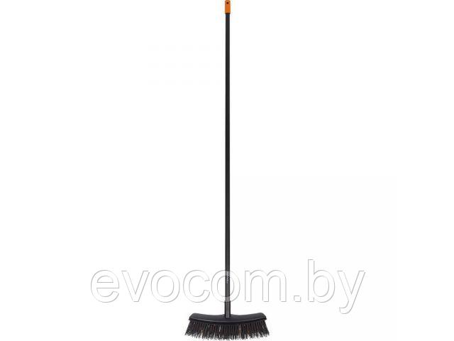 Метла большая Solid FISKARS
