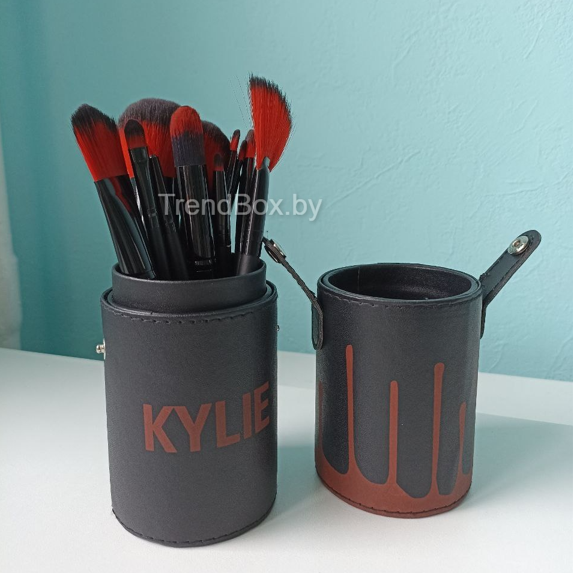 Набор кистей для макияжа в тубусе KYLIE RED/Black, 12 шт - фото 5 - id-p192108992