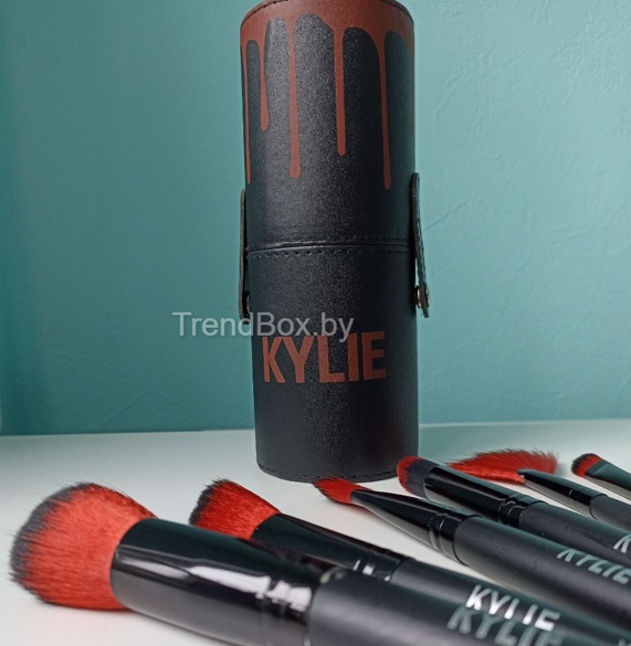 Набор кистей для макияжа в тубусе KYLIE RED/Black, 12 шт - фото 8 - id-p192108992