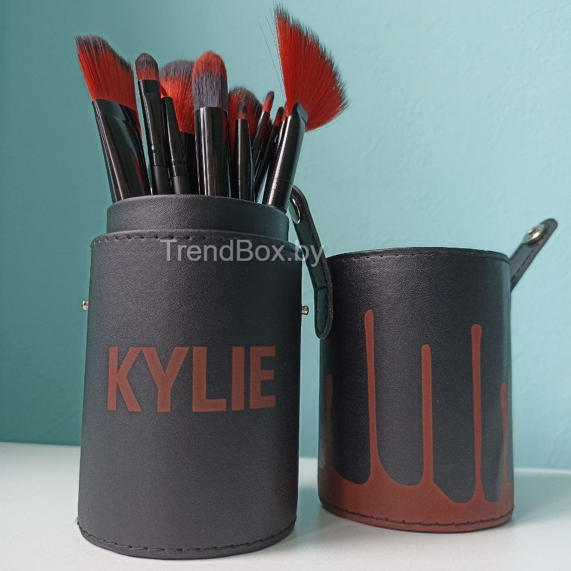 Набор кистей для макияжа в тубусе KYLIE RED/Black, 12 шт