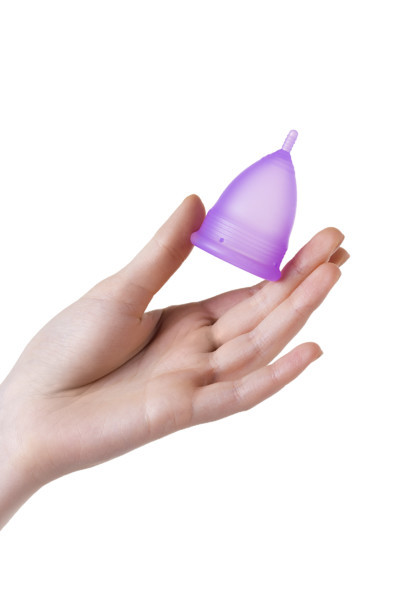 Гигиеническая менструальная чаша Eromantica, фиолетовая, S - фото 4 - id-p192985638