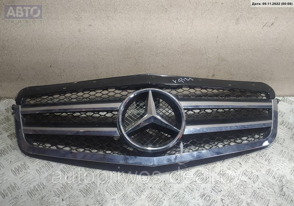 Решетка радиатора Mercedes W212 (E) - фото 1 - id-p173964327