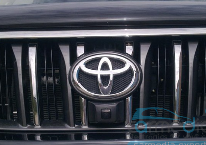 Камера переднего вида для Toyota Land Cruiser Prado 150 (2009г.в. по 2013г.в.) - фото 5 - id-p193093896