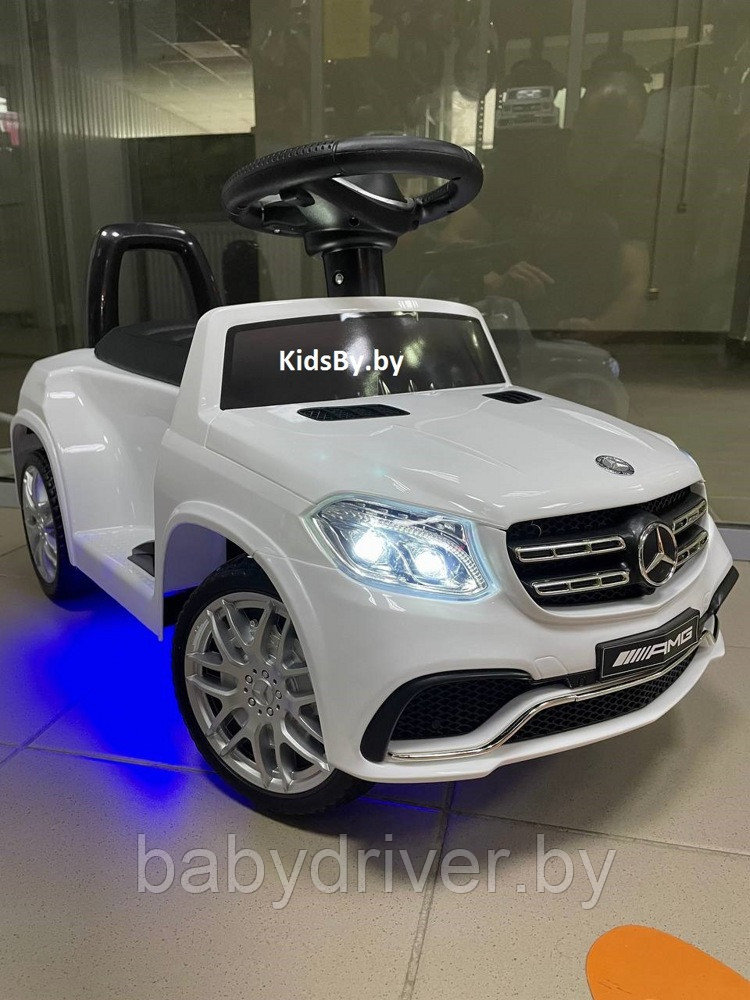Детская машинка-каталка, электромобиль RiverToys Mercedes-AMG GLS 63 HL600 (белый) Лицензия, пульт Д/У
