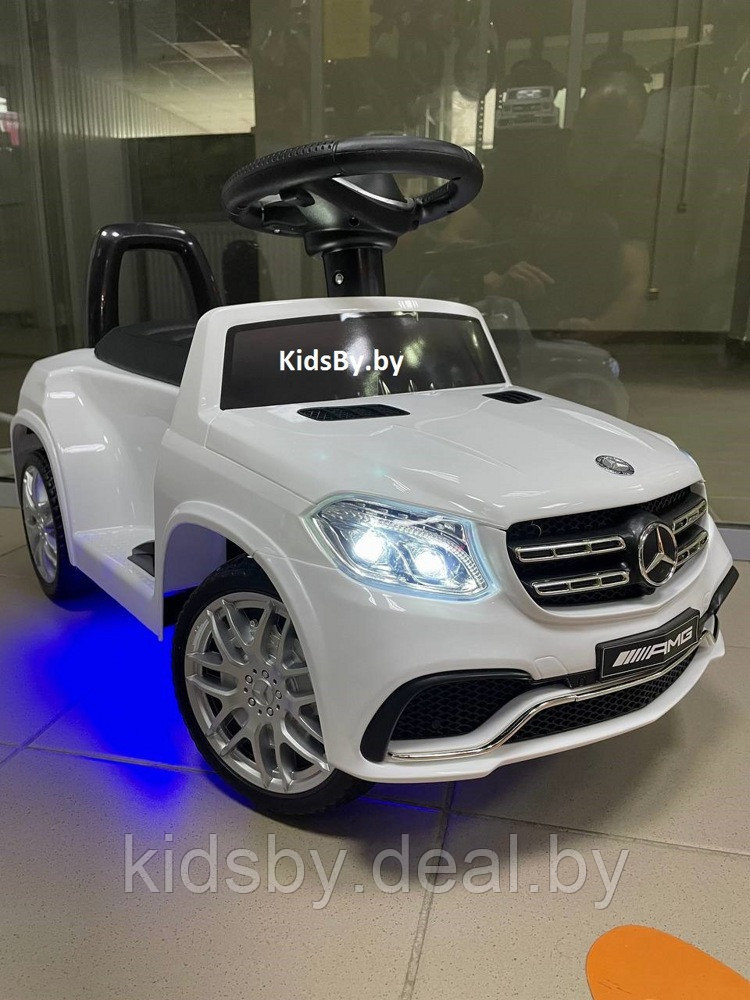 Детская машинка-каталка, электромобиль RiverToys Mercedes-AMG GLS 63 HL600 (белый) Лицензия, пульт Д/У - фото 1 - id-p186235179