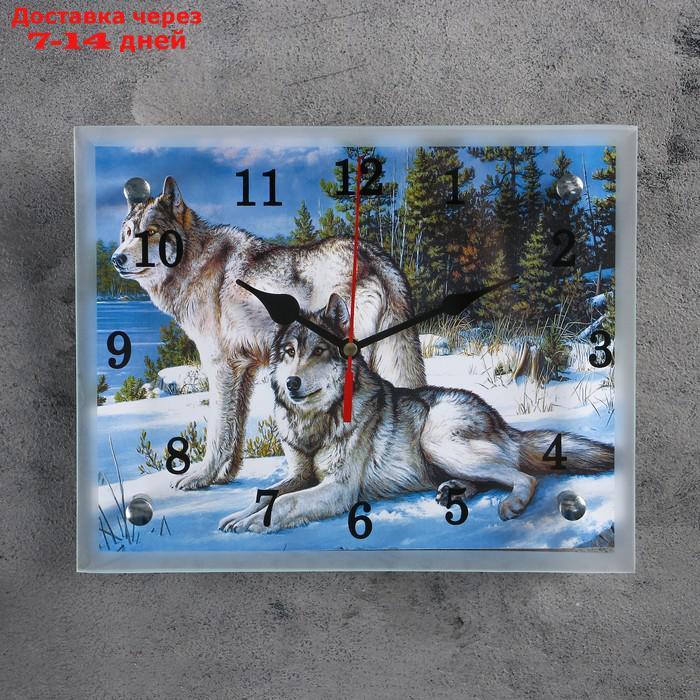 Часы настенные, серия: Животный мир, "Волки в Зимнем Лесу", 20х25 см, микс - фото 1 - id-p192746783