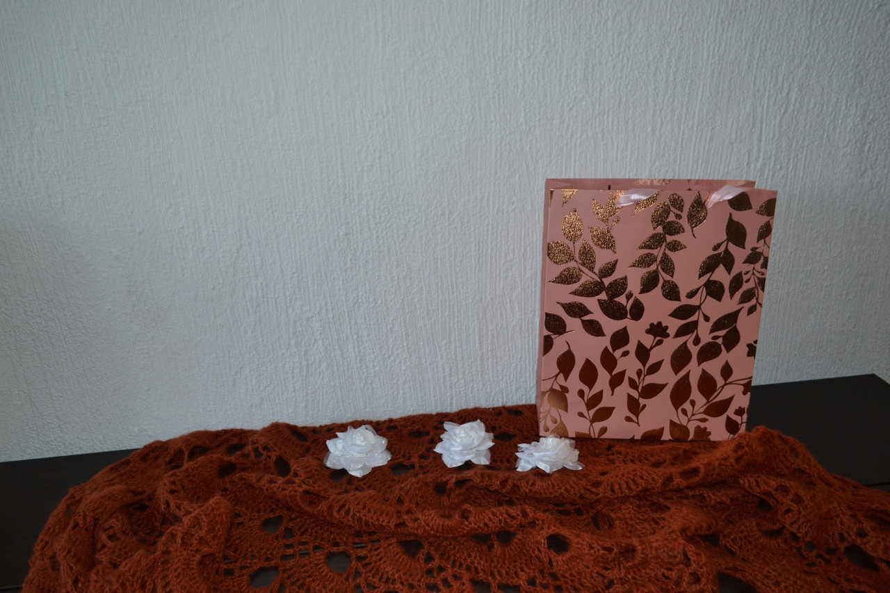 Купить Шаль треугольная ажурная накидка платок ручной работы полушерстяная - фото 5 - id-p193301424