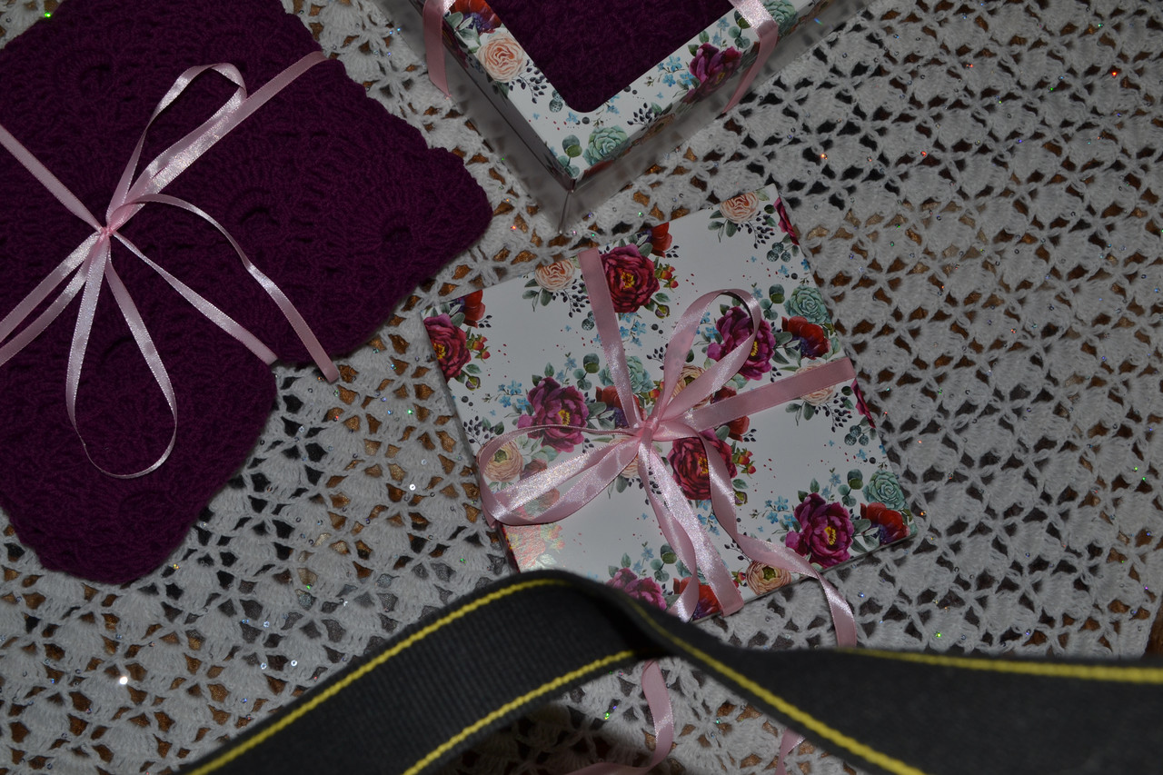 Подарочный набор" Маме "- платок с кистями теплый вязаный крючком - фото 9 - id-p193301530