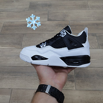 Кроссовки Jordan 4 Retro White Black с мехом 38