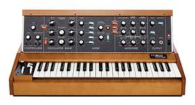 Синтезатор Moog Minimoog Model D