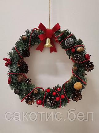Рождественский еловый венок с украшениями, фото 2