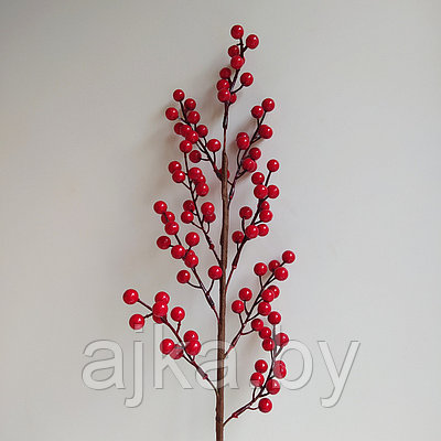 Ветка декоративная с красными ягодами 70 см