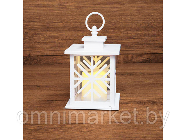 Декоративный фонарь со свечкой, белый корпус со снежинкой, размер 12х12х18 см, цвет теплый белый (Применяется