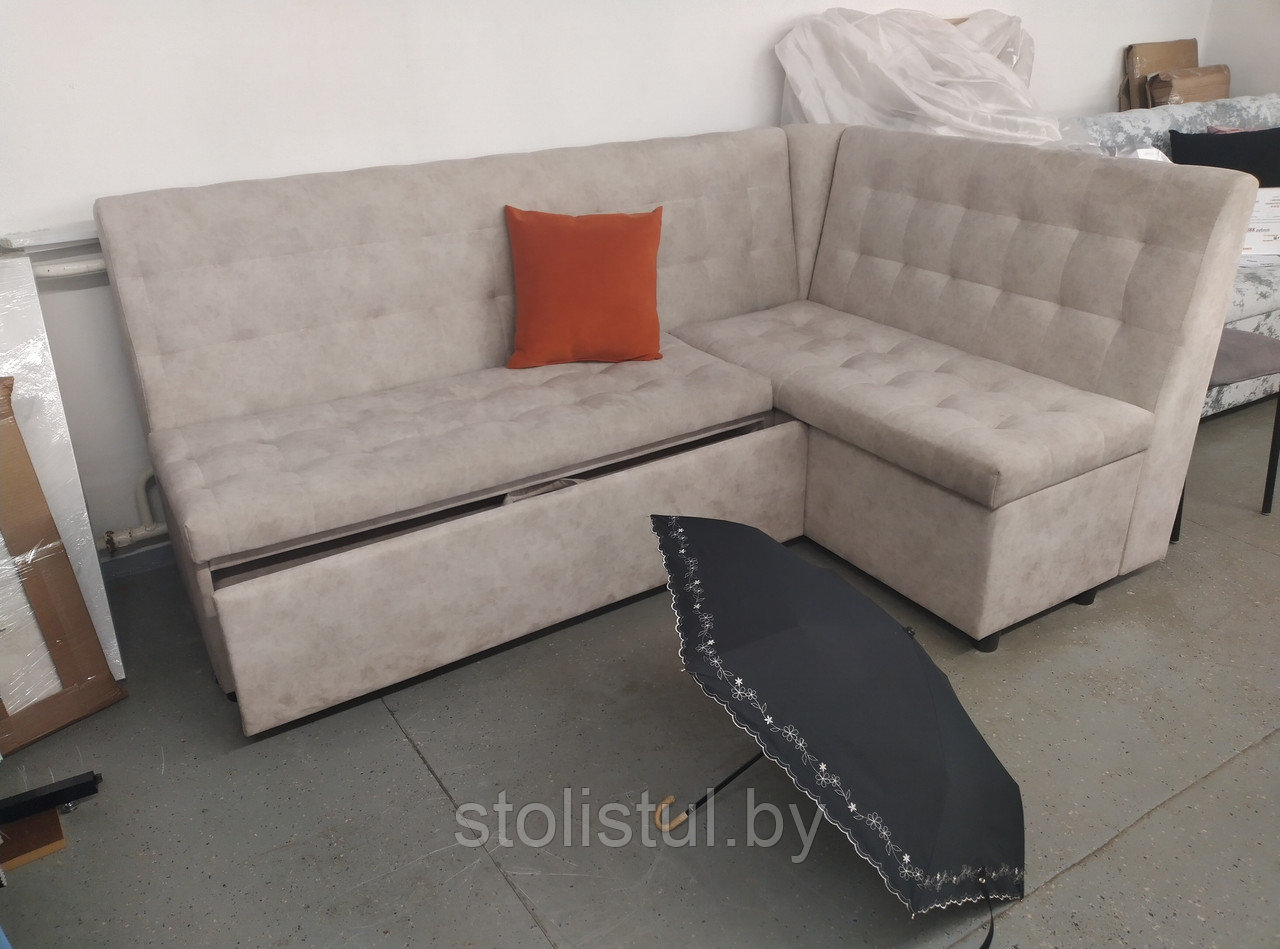 Дизайнерский угловой диван  POOL  с системой для сна для кухни, кабинета, сауны