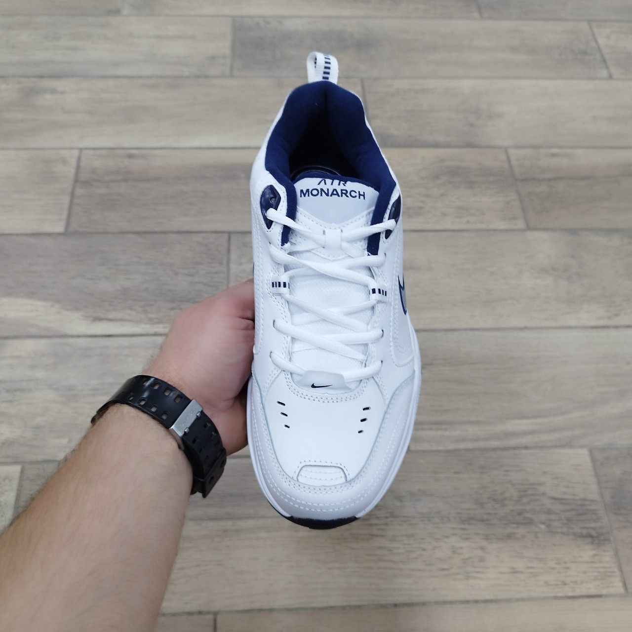 Кроссовки Nike Air Monarch IV White - фото 3 - id-p89079298