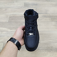 Кроссовки Nike Air Force 1 Mid Black зимние с мехом, фото 3