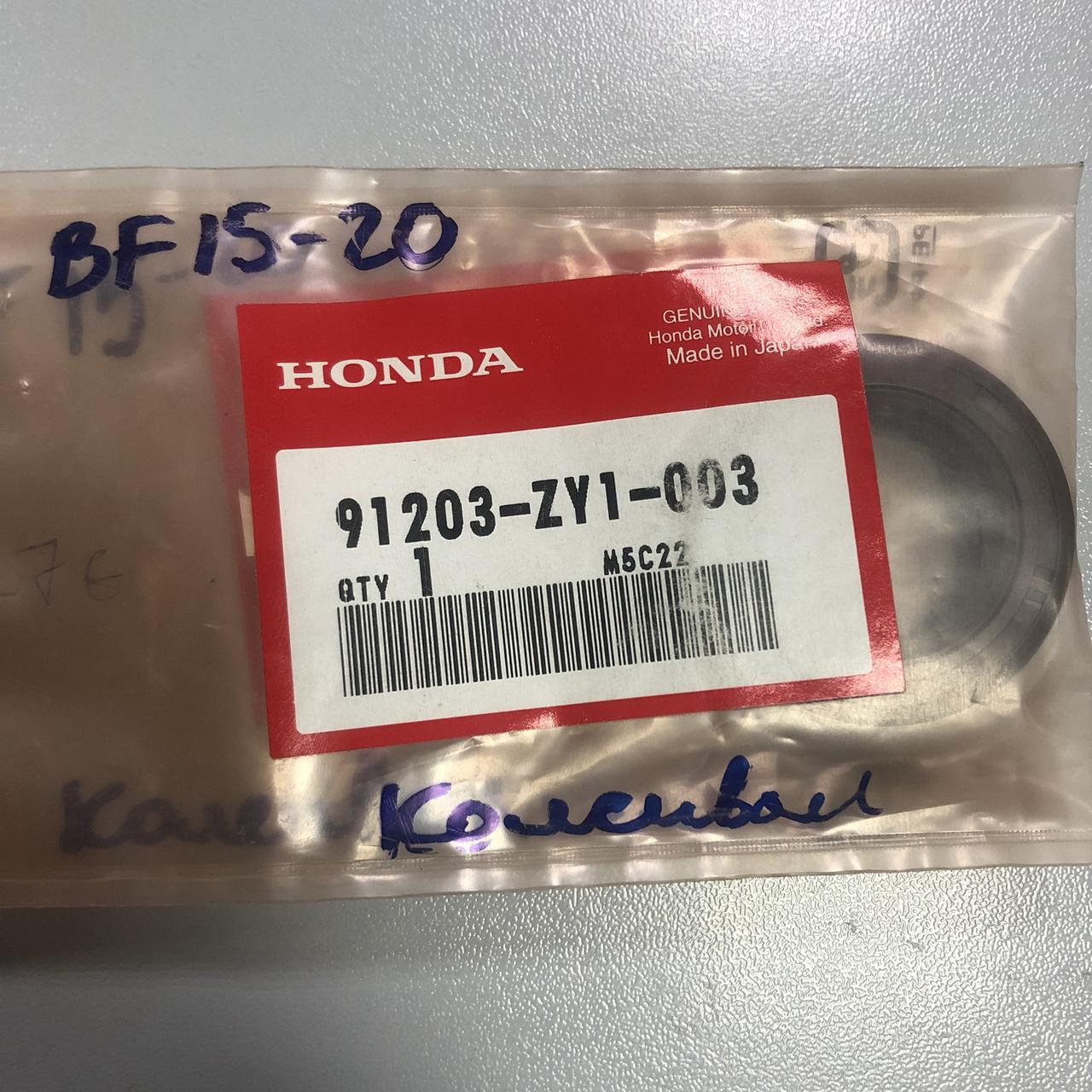 Сальник 28х45х8 коленвала Honda BF15D/20D, 91203-ZY1-003 - фото 1 - id-p66735631