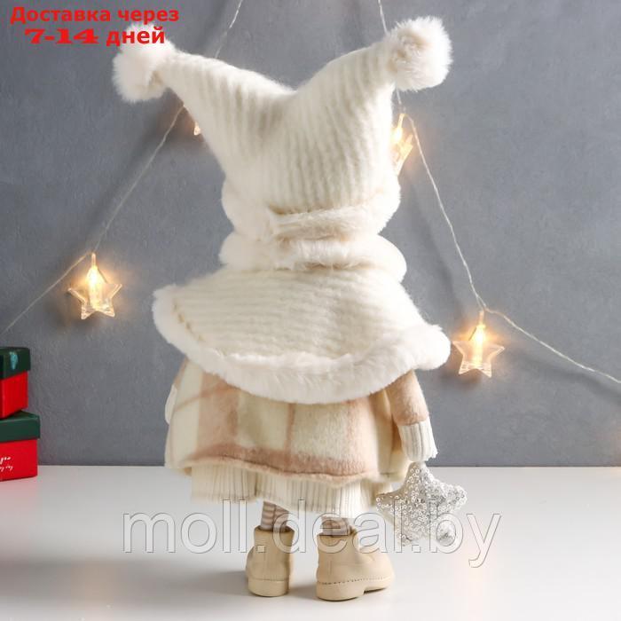 Кукла интерьерная "Малышка в пальто и шапке со звёздочкой" 24х14х43 см - фото 4 - id-p193963236
