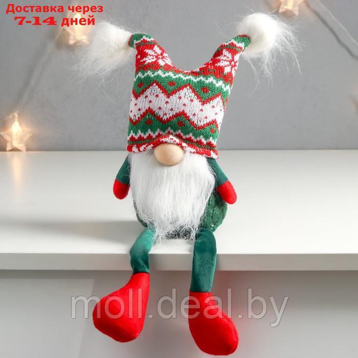 Кукла интерьерная "Дед Мороз в шапке с зелёными узорами, с бомбошками" 41х13х10 см - фото 1 - id-p193970368