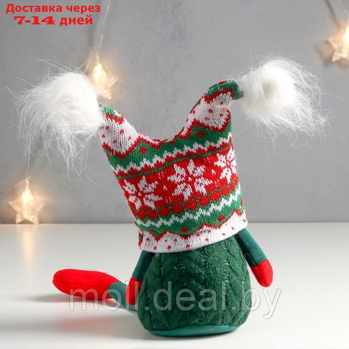 Кукла интерьерная "Дед Мороз в шапке с зелёными узорами, с бомбошками" 41х13х10 см - фото 4 - id-p193970368