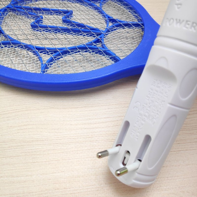 Мухобойка электрическая Mosquito Swatter цвет MIX SB-001 ( со встроенным фонариком)цвет MIX - фото 6 - id-p179629249