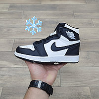 Кроссовки Air Jordan 1 Mid Black White с мехом