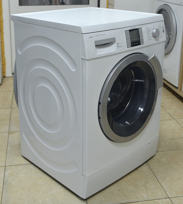 Стиральная машина 8 КГ  iDose  Bosch  logixx 8 was 32843   ГЕРМАНИЯ  ГАРАНТИЯ 1 год,