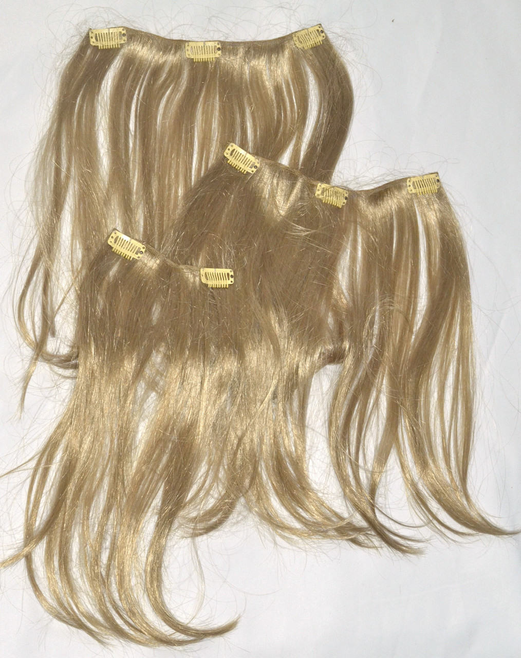 Пряди светлых прямых волос - фото 1 - id-p194651309