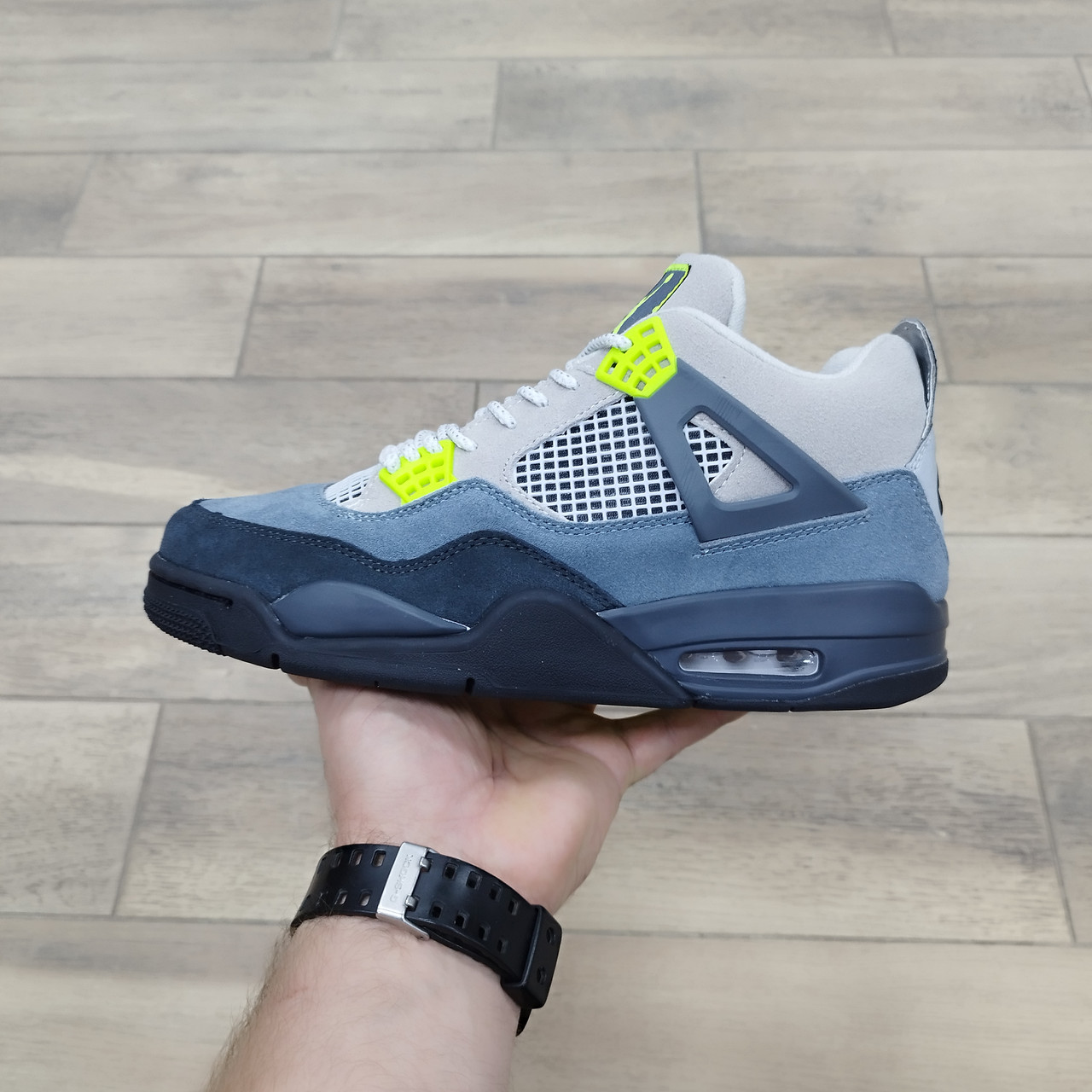 Кроссовки Air Jordan 4 Retro SE Neon 95