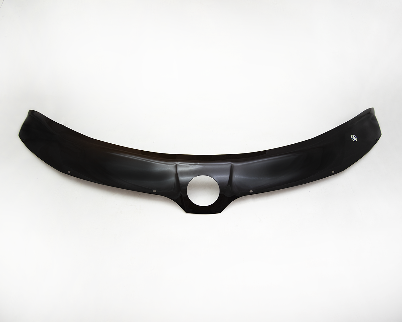 Skoda Rapid c 2012 г.в. Дефлектор капота Vital Technologies