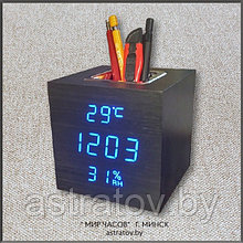 Часы  электронные Настольные  105*105*105 мм Календарь.Температура.Влажность