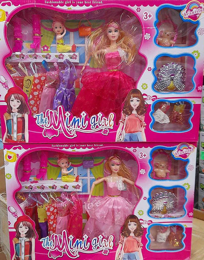 Набор кукла семья шарнирная Барби Barbie с платьями и аксессуарами - фото 1 - id-p194865124