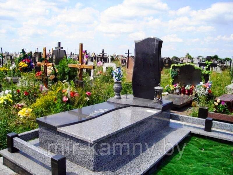 ОДИНОЧНЫЙ ГРАНИТНЫЙ КОМПЛЕКС НА ДВОЙНОЙ ПЛОЩАДКЕ