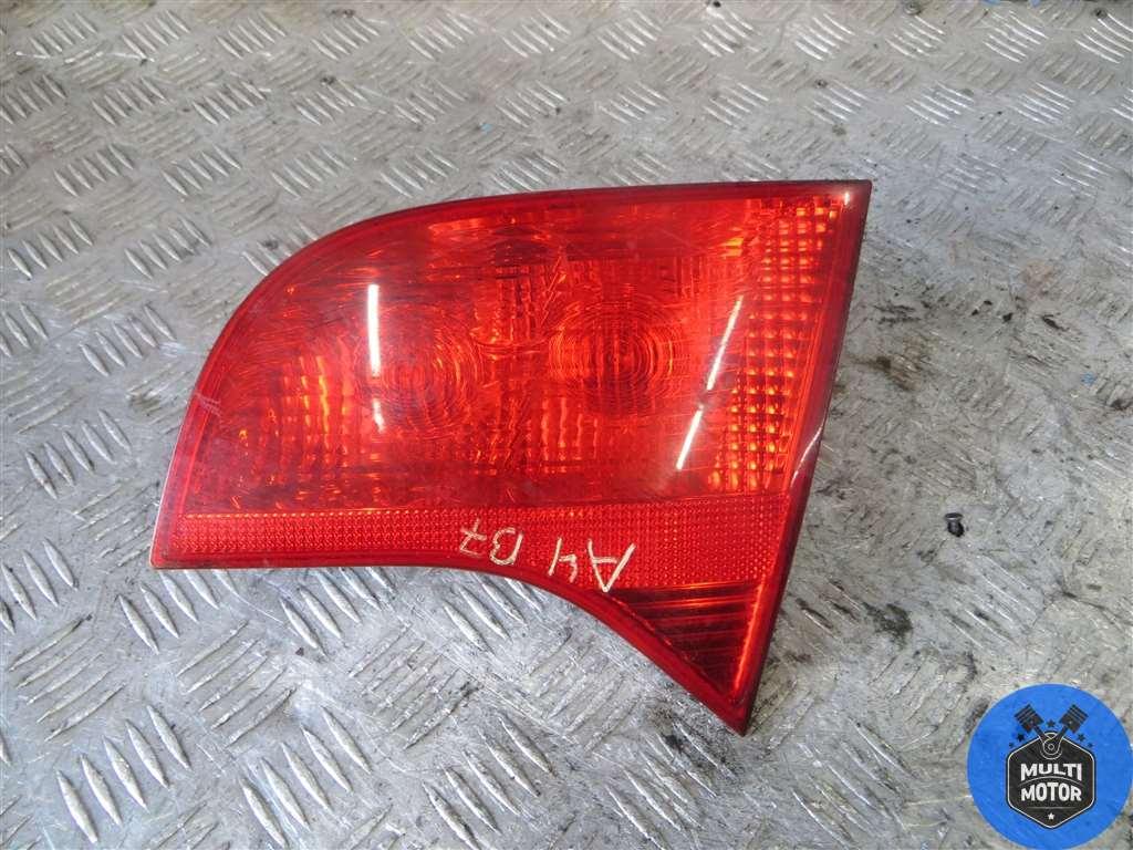 Фонарь крышки багажника правый AUDI A4 (8EC, B7 ) - (2005-2009) 2.0 TDi BRD - 170 Лс 2006 г. - фото 1 - id-p194859215