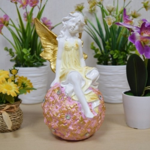 Статуэтка ангел средний девочка на шаре белый/цветной 21 см арт. ДС-1020 - фото 1 - id-p195031013