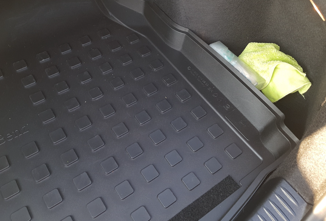 Коврик багажника оригинальный (с проемом для длинномерных грузов) для Mercedes C-Class W205 седан (2014-2018) - фото 5 - id-p80583151