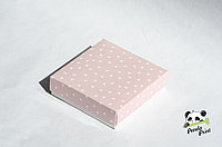 Коробка 200х200х50 Сердечки белые на розовом (белое дно)