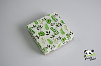 Коробка 150х150х40 Зеленые листья (белое дно)