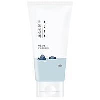 150 МЛ! Мягкая пенка для умывания с морской водой Round Lab1025 Dokdo Cleanser