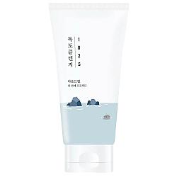 Мягкая пенка для умывания с морской водой Round Lab1025 Dokdo Cleanser, 150 мл - 2 мл (пробник)