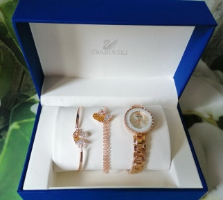 Комплект Swarovski (Часы, кулон, браслет) Золото с белым - фото 1 - id-p106152994
