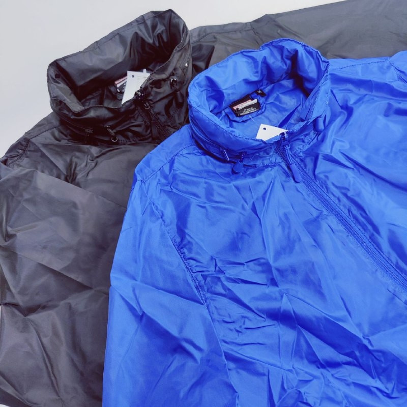 Ветровка/ куртка спортивная водоотталкивающая Superdry с потайным капюшоном Черная - фото 7 - id-p195497561