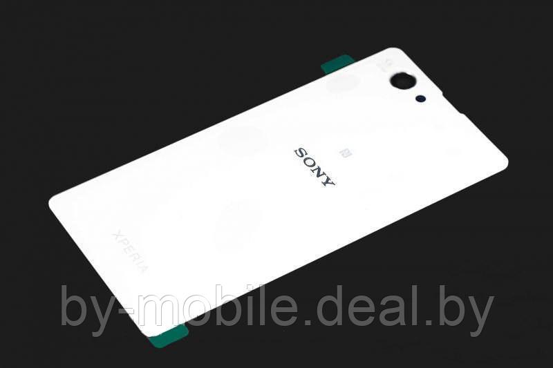 Задняя крышка (стекло) для Sony Xperia Z1 Compact белый - фото 1 - id-p88001458