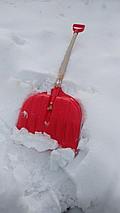 Лопата для снега пластиковая с деревянным черенком 450х1350мм, красная "MAXPOL", (2020), фото 2