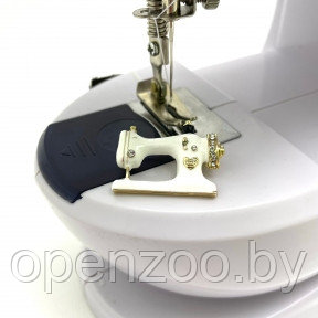 Бижутерия брошь для швеи Швейная машинка 3 см Белая - фото 1 - id-p171360085