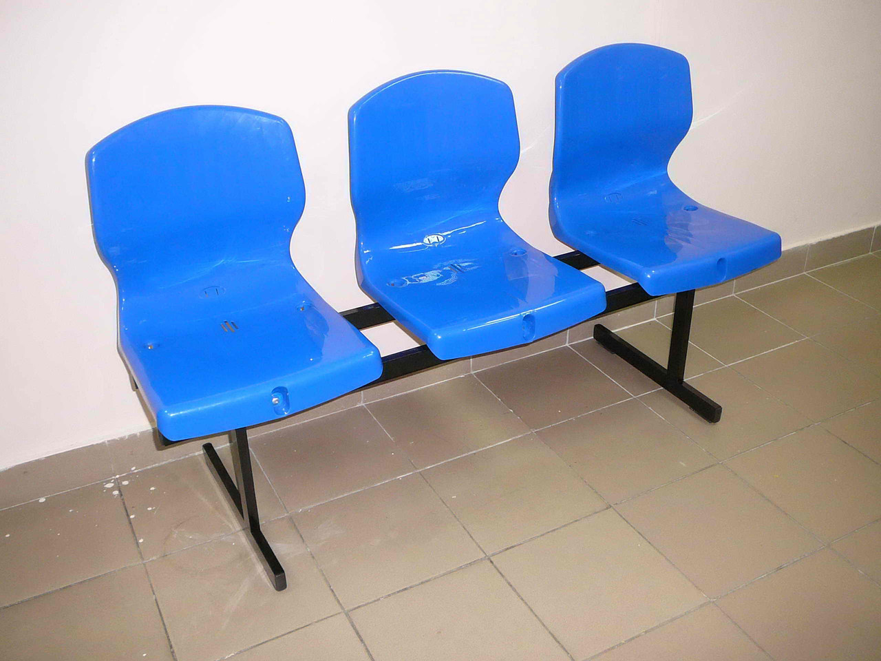 Кресла секционные, переносные, пластиковые. - фото 8 - id-p196493102