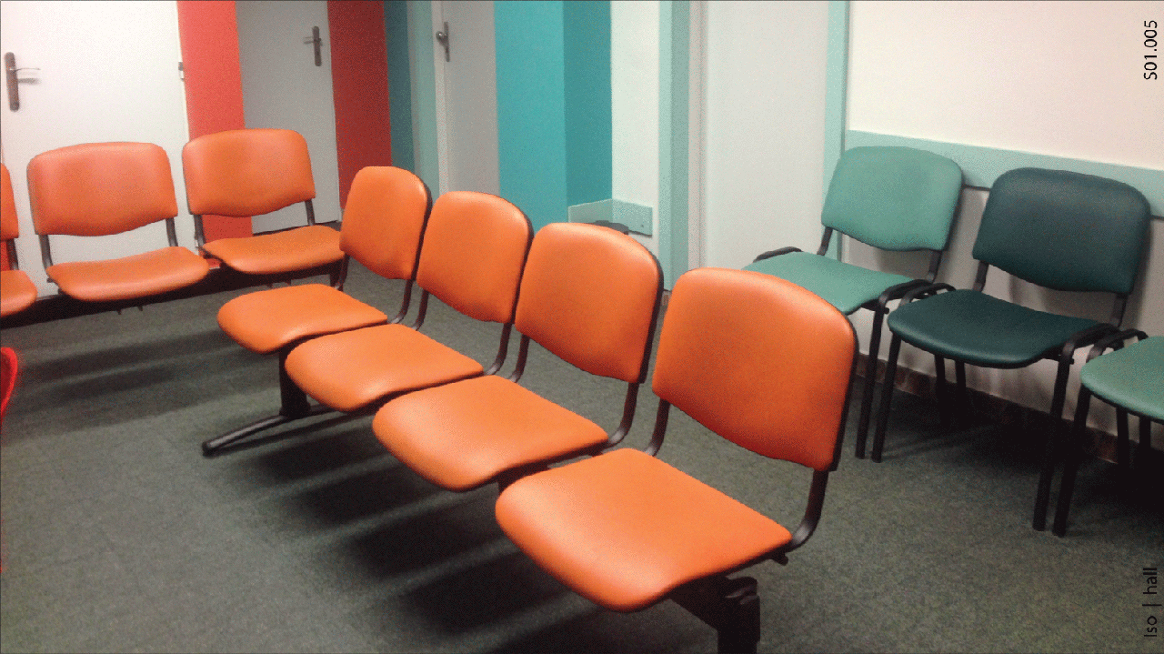 Сидения секционные, стулья со столиками в подлокотнике - фото 6 - id-p196493237