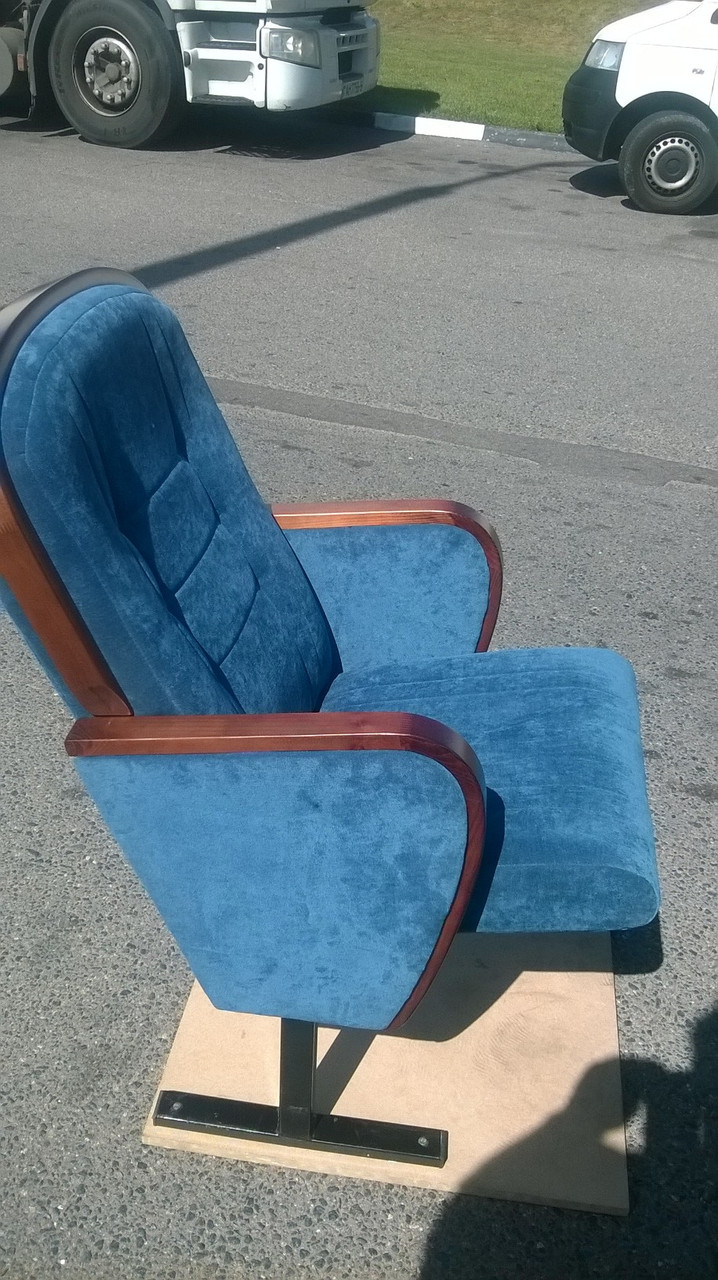 Кресло для зала с обкладкой на спинке - фото 2 - id-p196493316