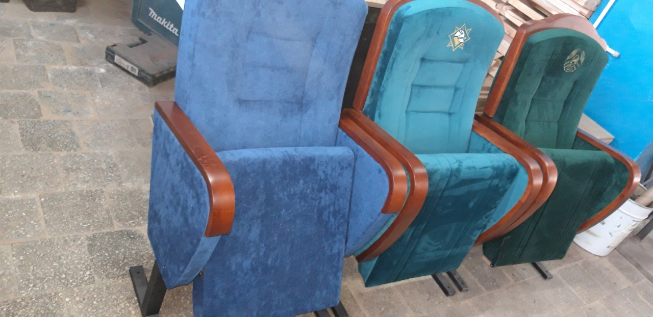 Кресло для зала с обкладкой на спинке - фото 6 - id-p196493316